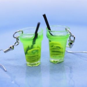 NWT Kiwi 🥝 Fruit Drink Earrings